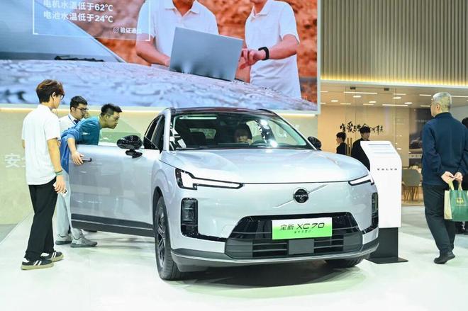 代：沃尔沃XC70树了新标杆！爱游戏app体育精准应答细分时(图6)